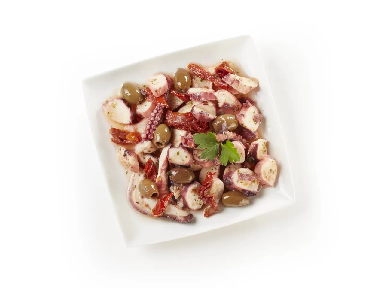 Insalata totano, polpo, pomodorini e olive