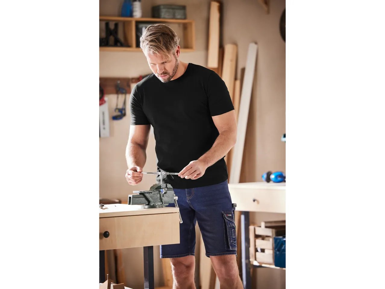 Pantaloni corti in jeans da lavoro per uomo