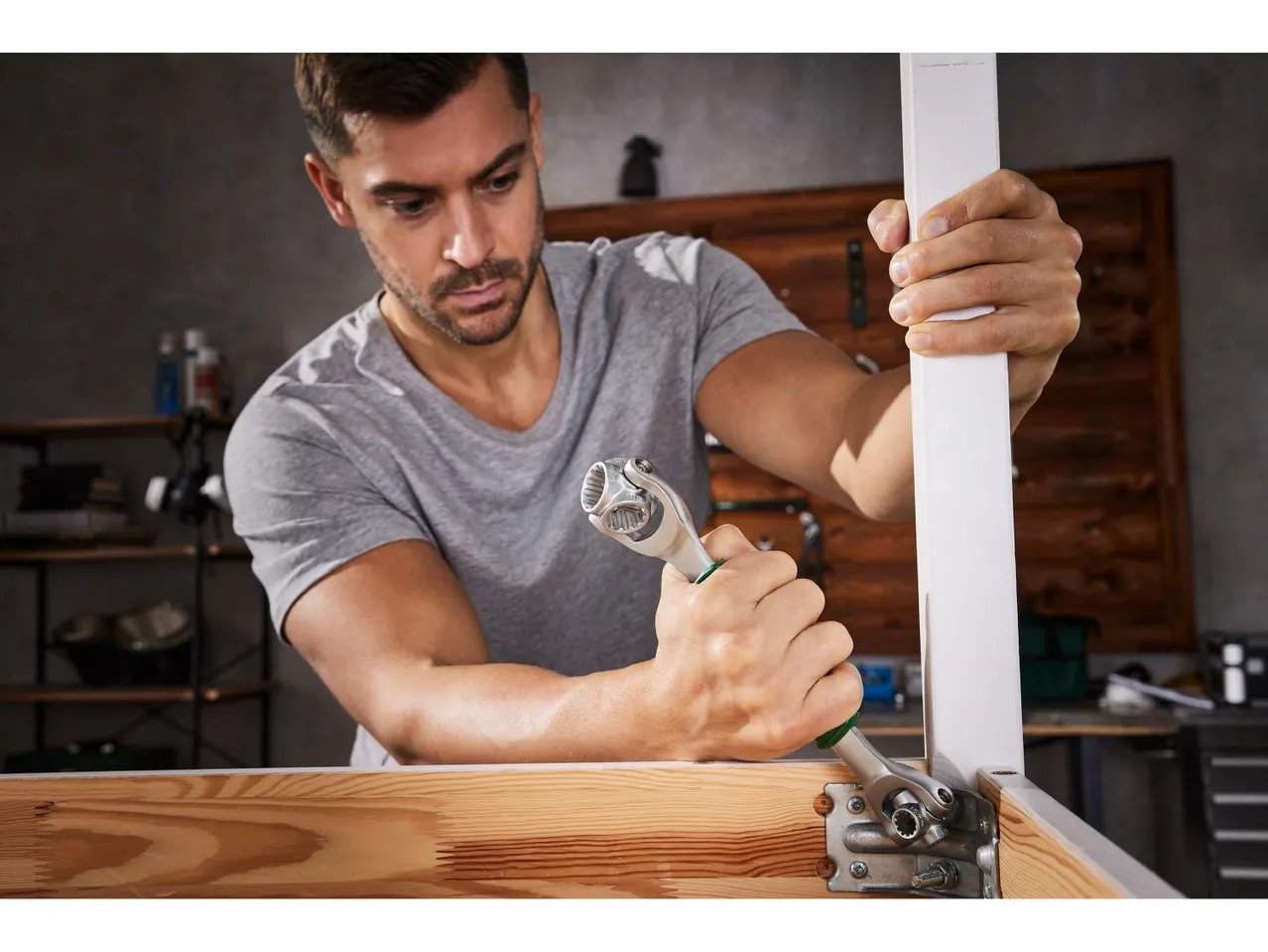 Chiave a bussola multiuso, cricchetto multifunzione o chiave a bussola multifunzione con cricchetto