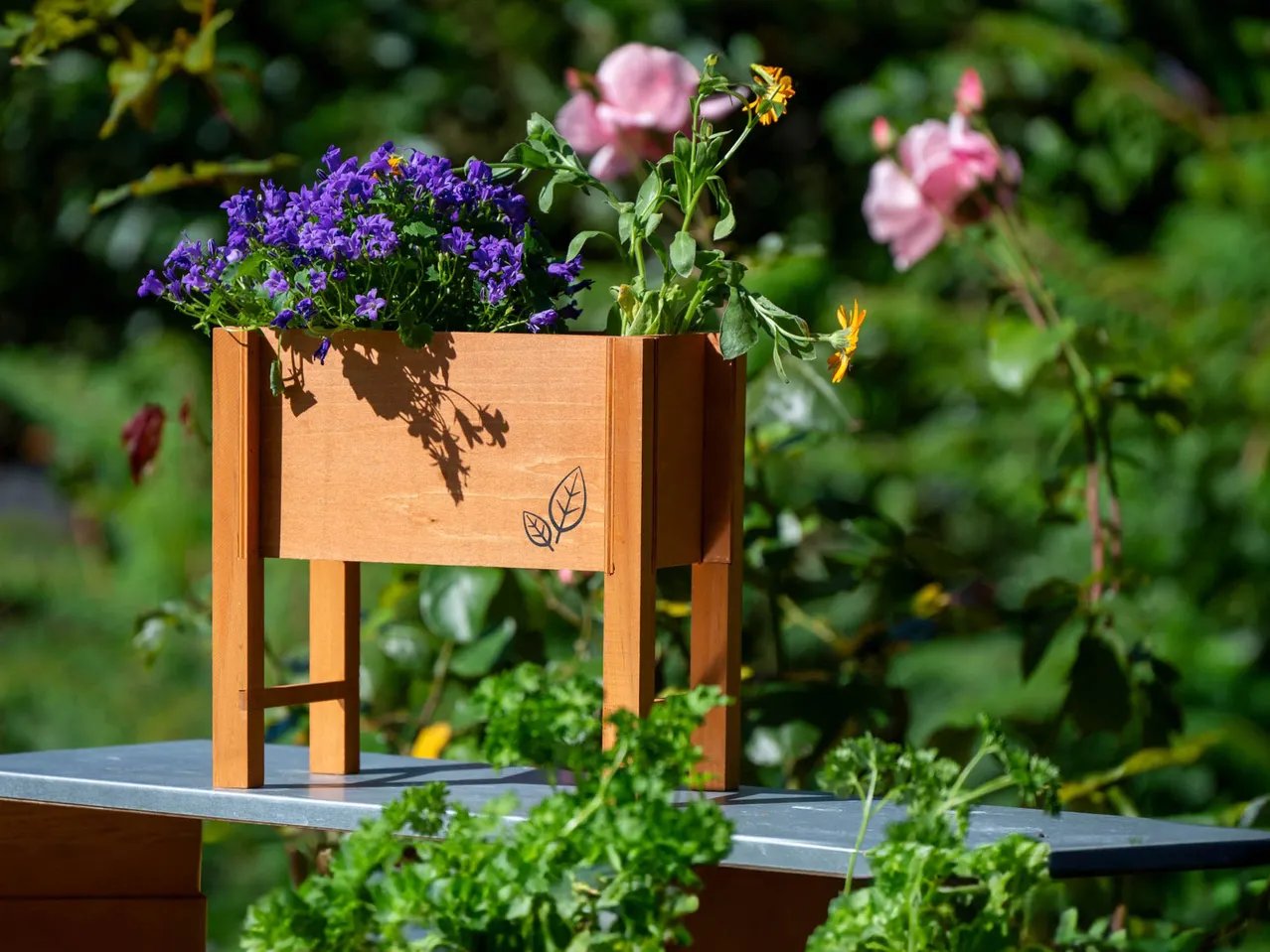 Fioriera rialzata per erbe aromatiche