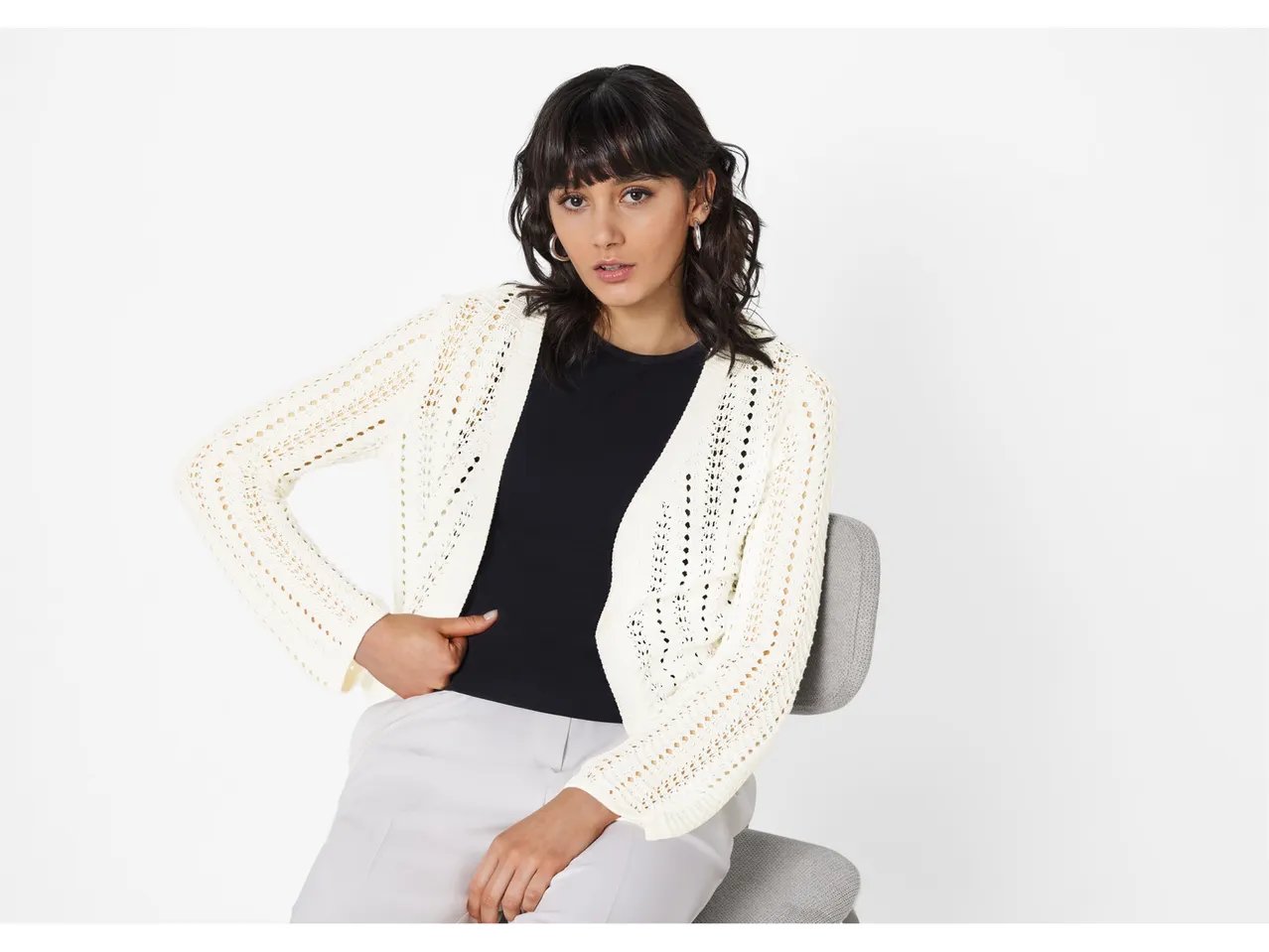 Cardigan traforato da donna