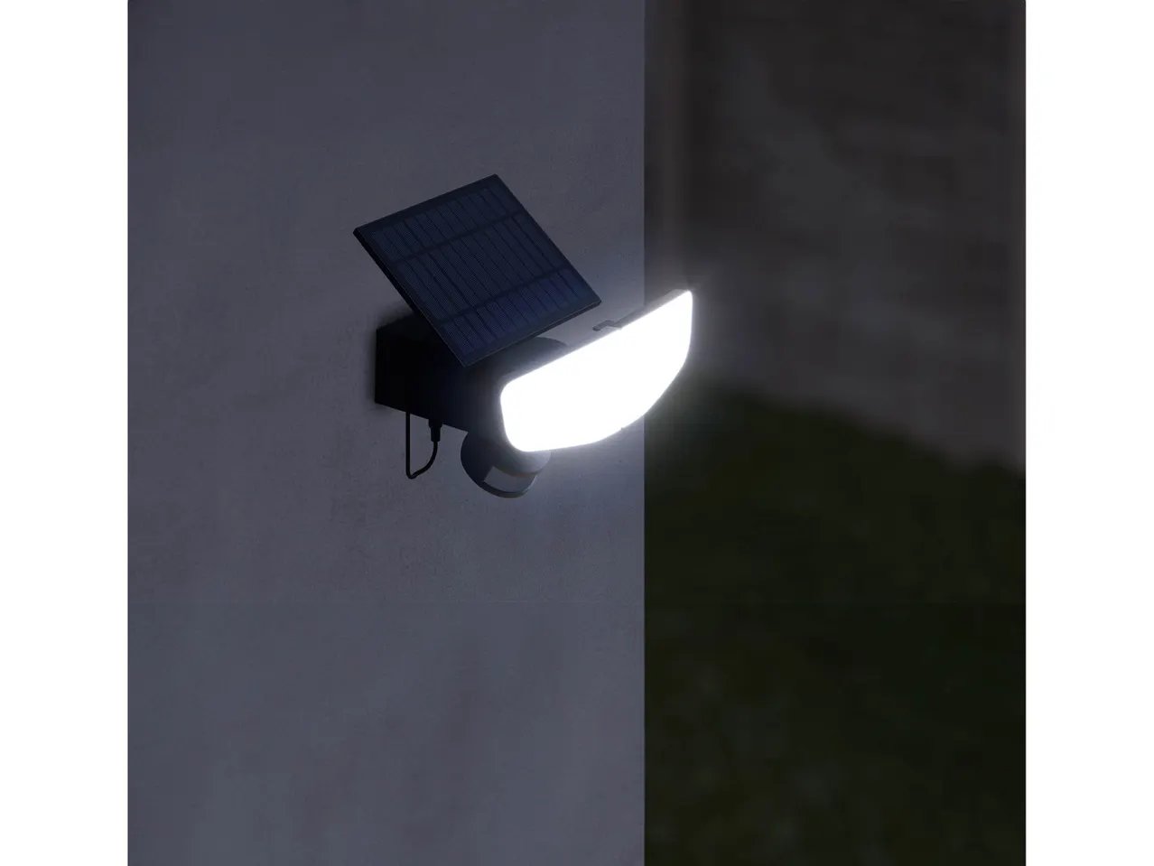 Faro LED ad energia solare con rilevatore di movimento