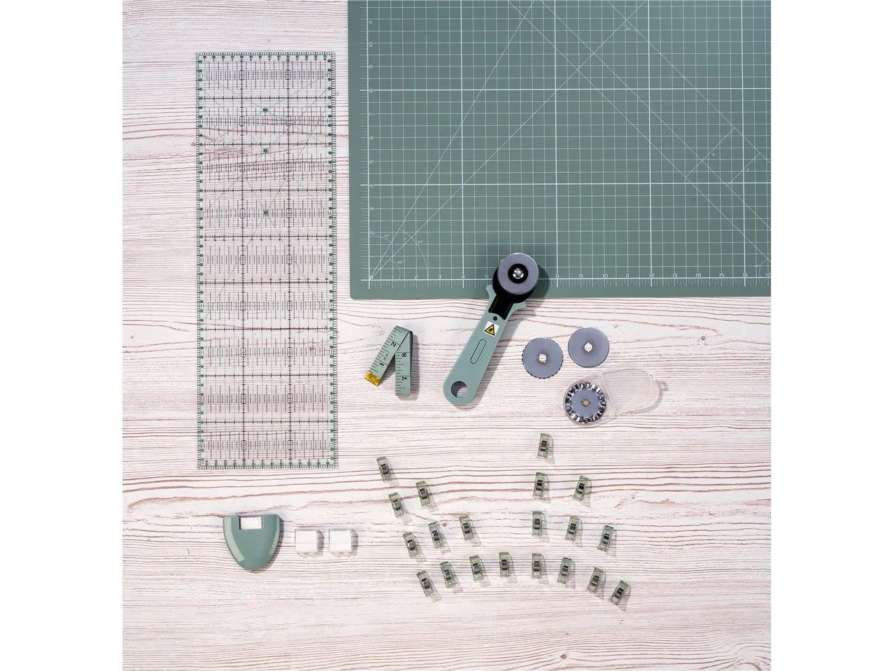 Tappetino da taglio con accessori, 31 pezzi