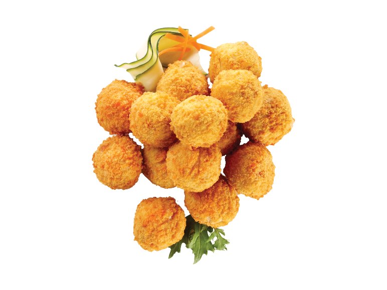 Polpettine di filetto di pollo cotte con riso, carote e zucchine