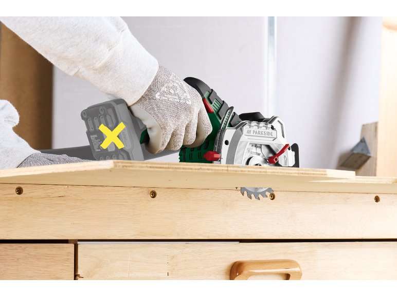 Sega circolare o seghetto a pendolo ricaricabile