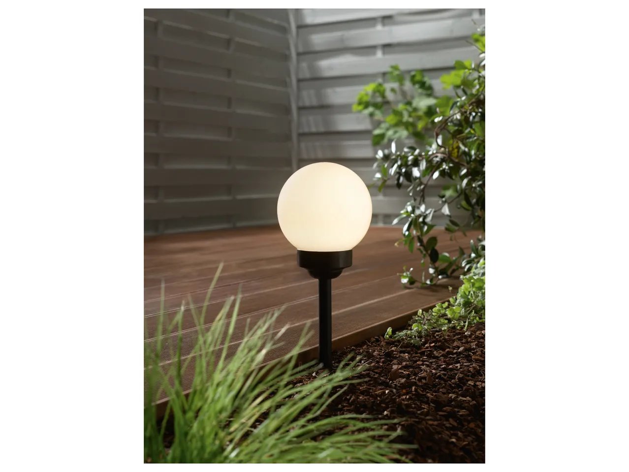 Lampada LED da giardino ad energia solare