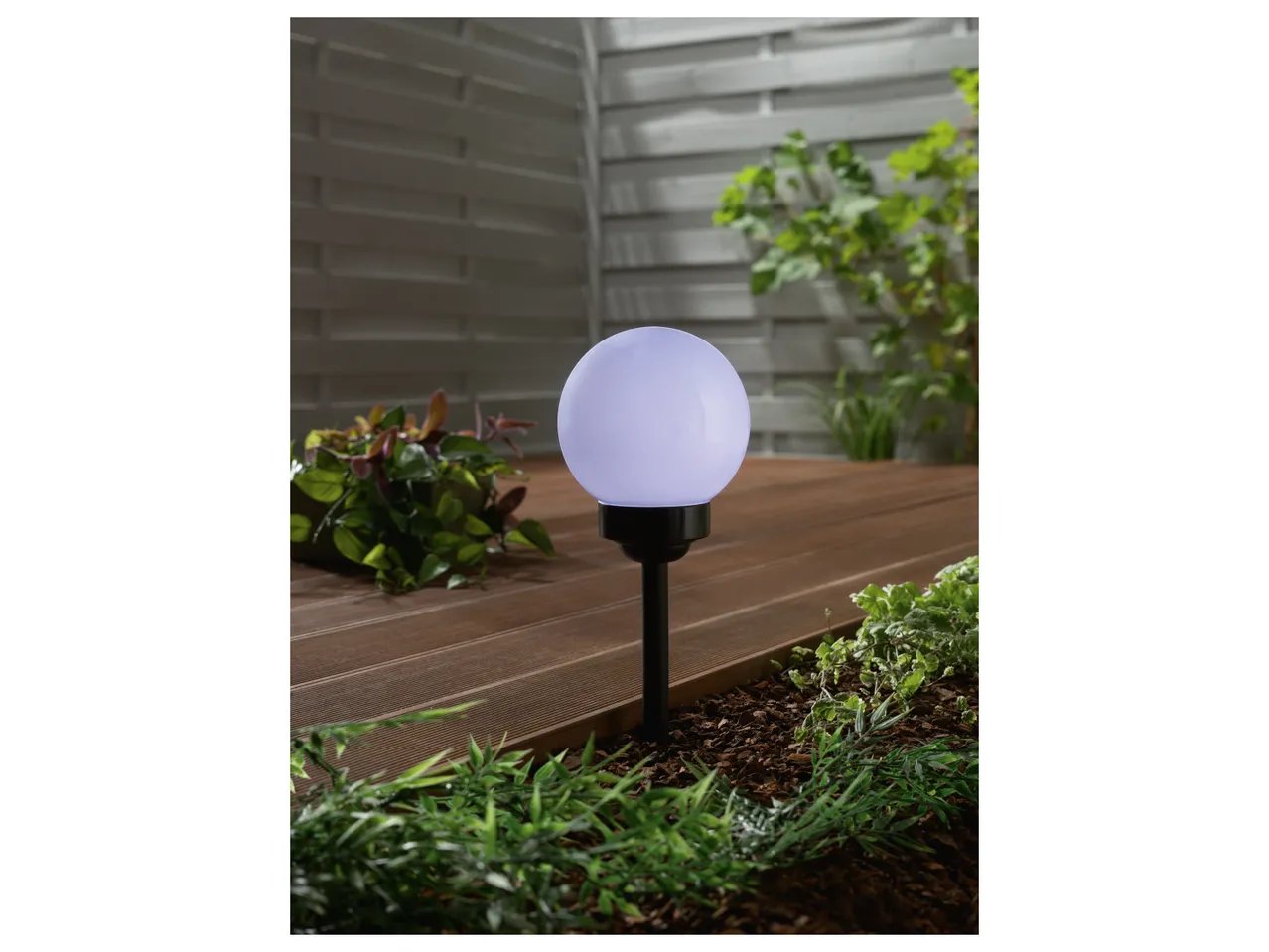 Lampada LED da giardino ad energia solare