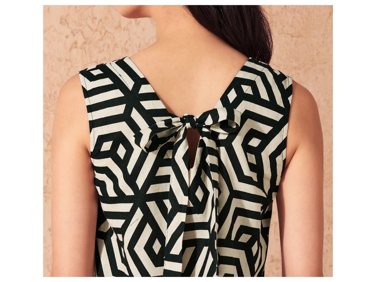 Vestito in lino da donna