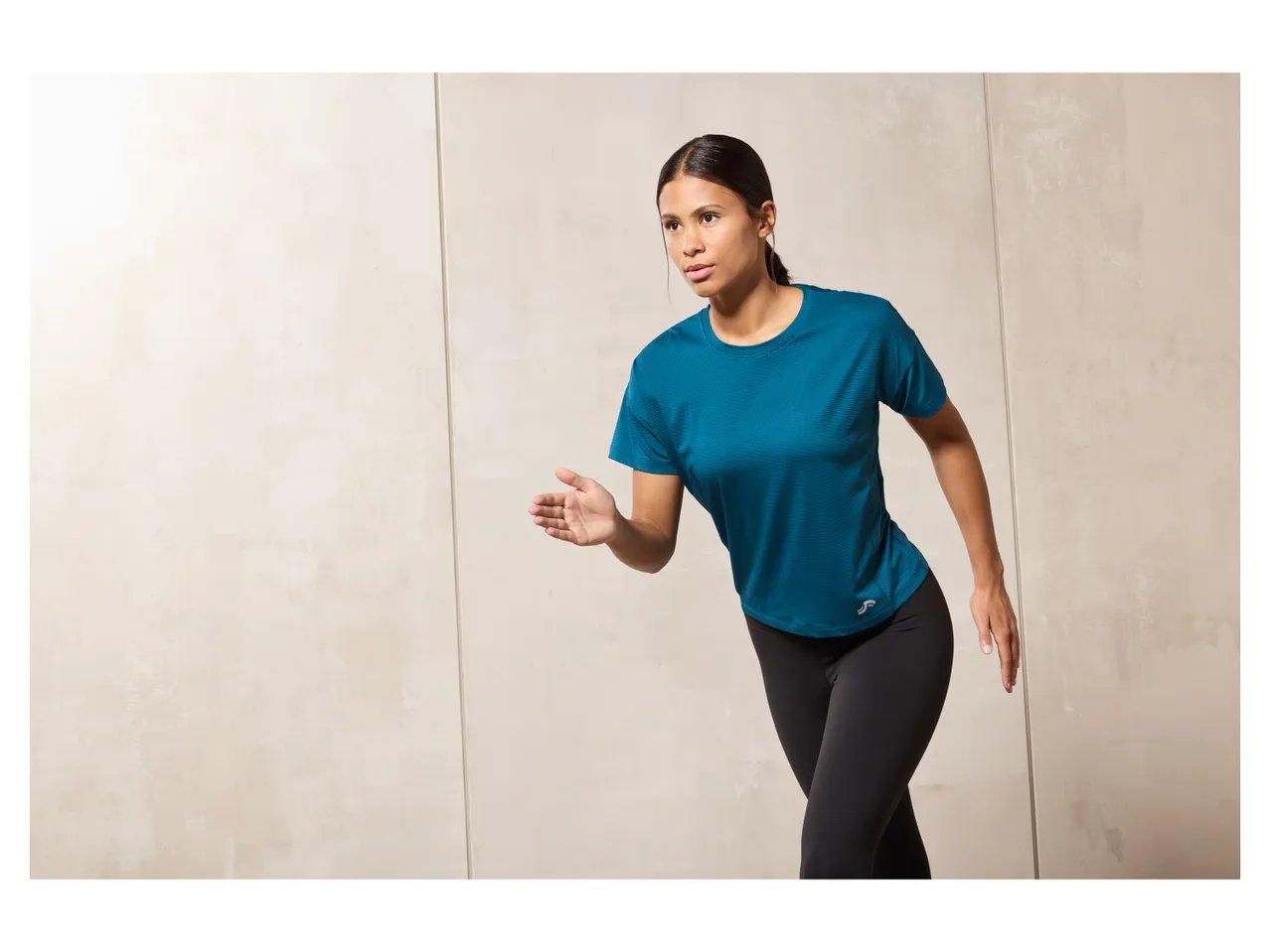 T-shirt sportiva da donna