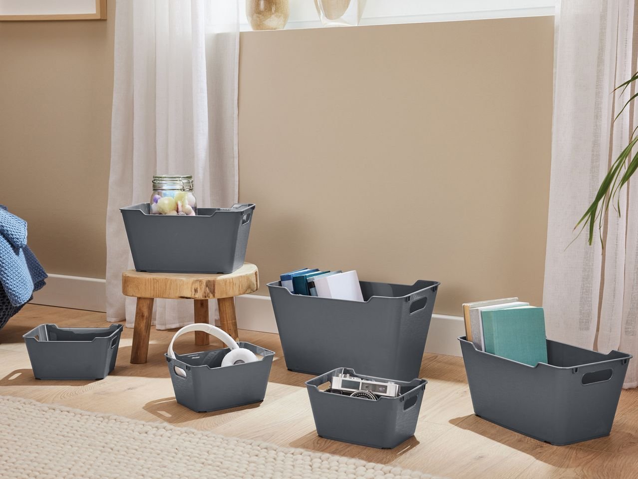 Contenitore impilabile