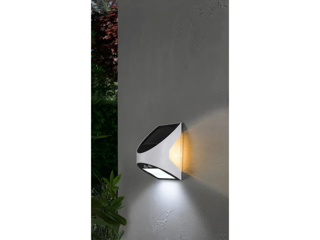 Lampada LED ad energia solare con rilevatore di movimento