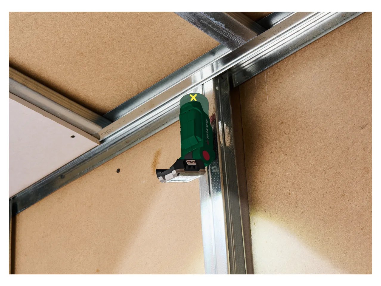 Lampada LED ricaricabile da lavoro