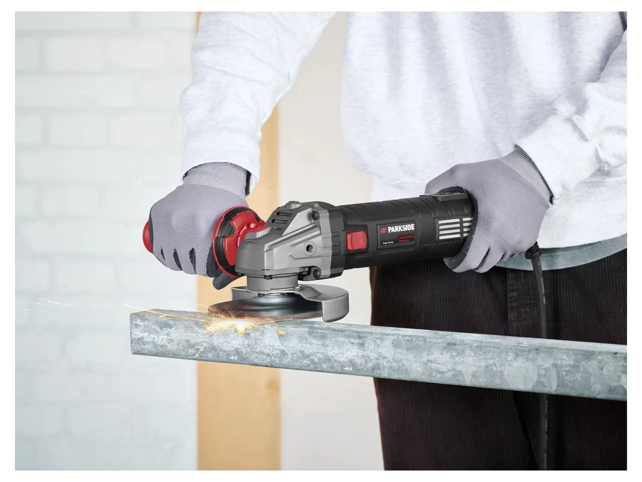 Smerigliatrice angolare