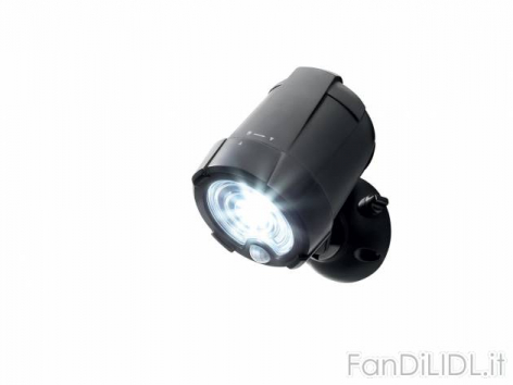 Faro LED ad energia (Giardino)