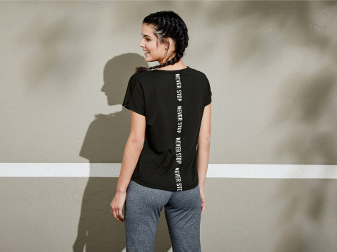 T-shirt sportiva da donna