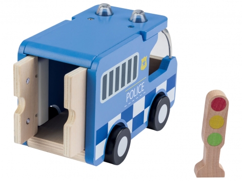 Veicolo in legno con personaggi