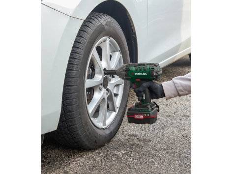 Avvitatore a percussione ricaricabile