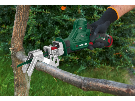 Seghetto ricaricabile per potatura