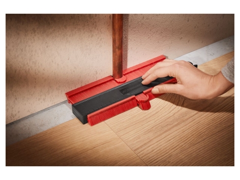 Calibro per contorni o livella ad acqua