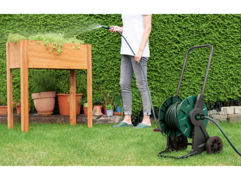 Carrello avvolgitubo