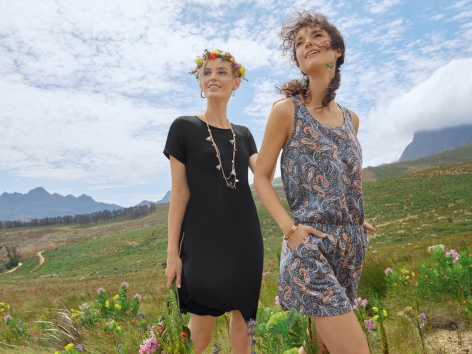 Tuta intera corta da donna