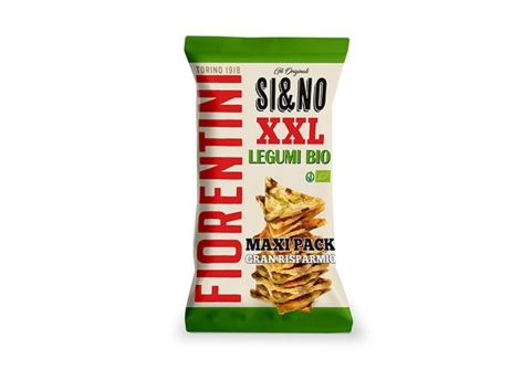 Triangolini biologici di mais con legumi