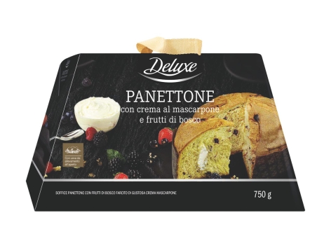 Panettone con crema al mascarpone e frutti di bosco