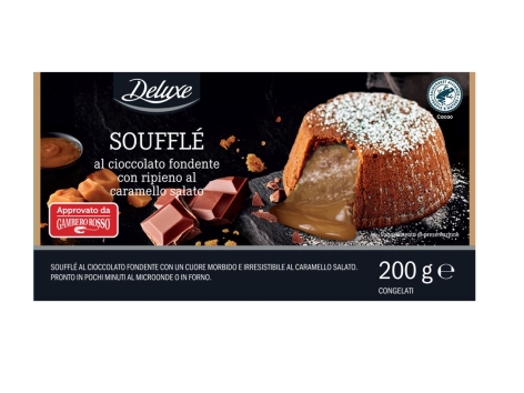 Soufflé al cioccolato fondente ripieno al caramello salato