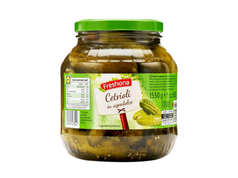 Cetrioli giganti aromatizzati