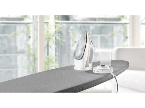 SILVERCREST® Ferro da stiro a vapore senza fili