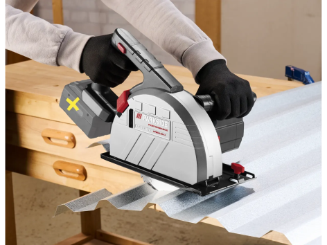 Sega circolare ricaricabile per metallo