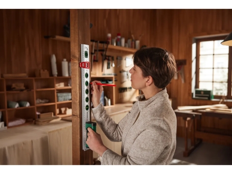 Livella, set squadre, guida di bloccaggio e di taglio o guida per spinatura