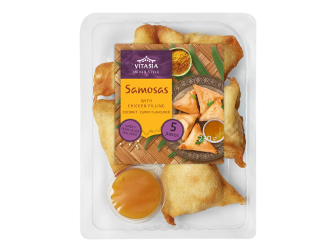 Samosa con pollo e salsa agrodolce