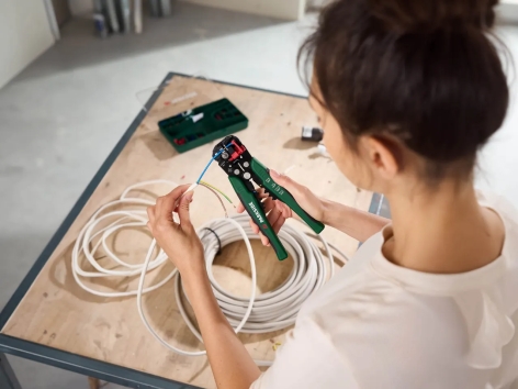 Set spelafili automatica e pinza crimpatrice, 231 pezzi