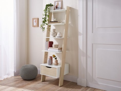 Scaffale con cassetto