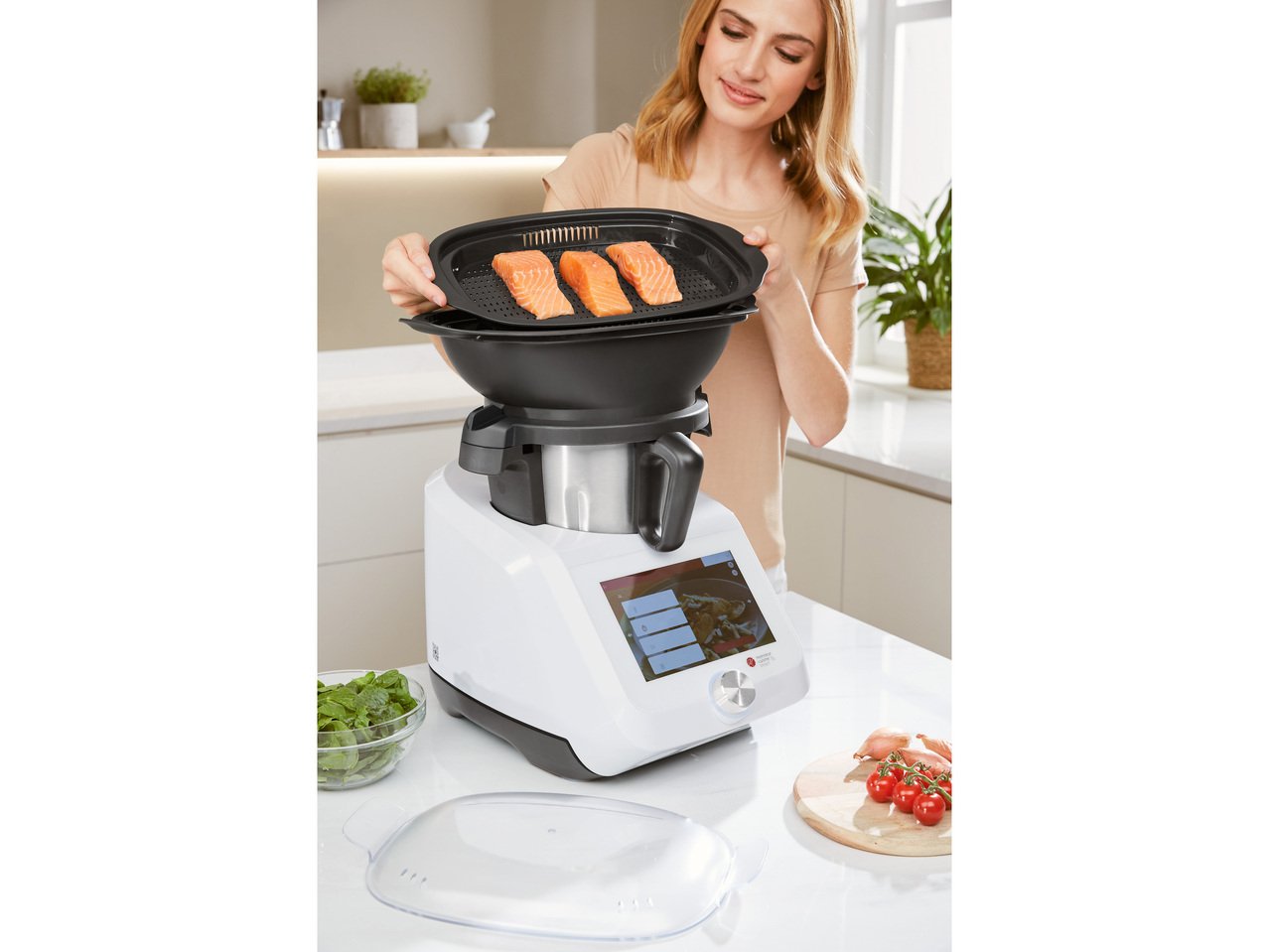 Robot da cucina multifunzione "Monsieur Cuisine Smart"