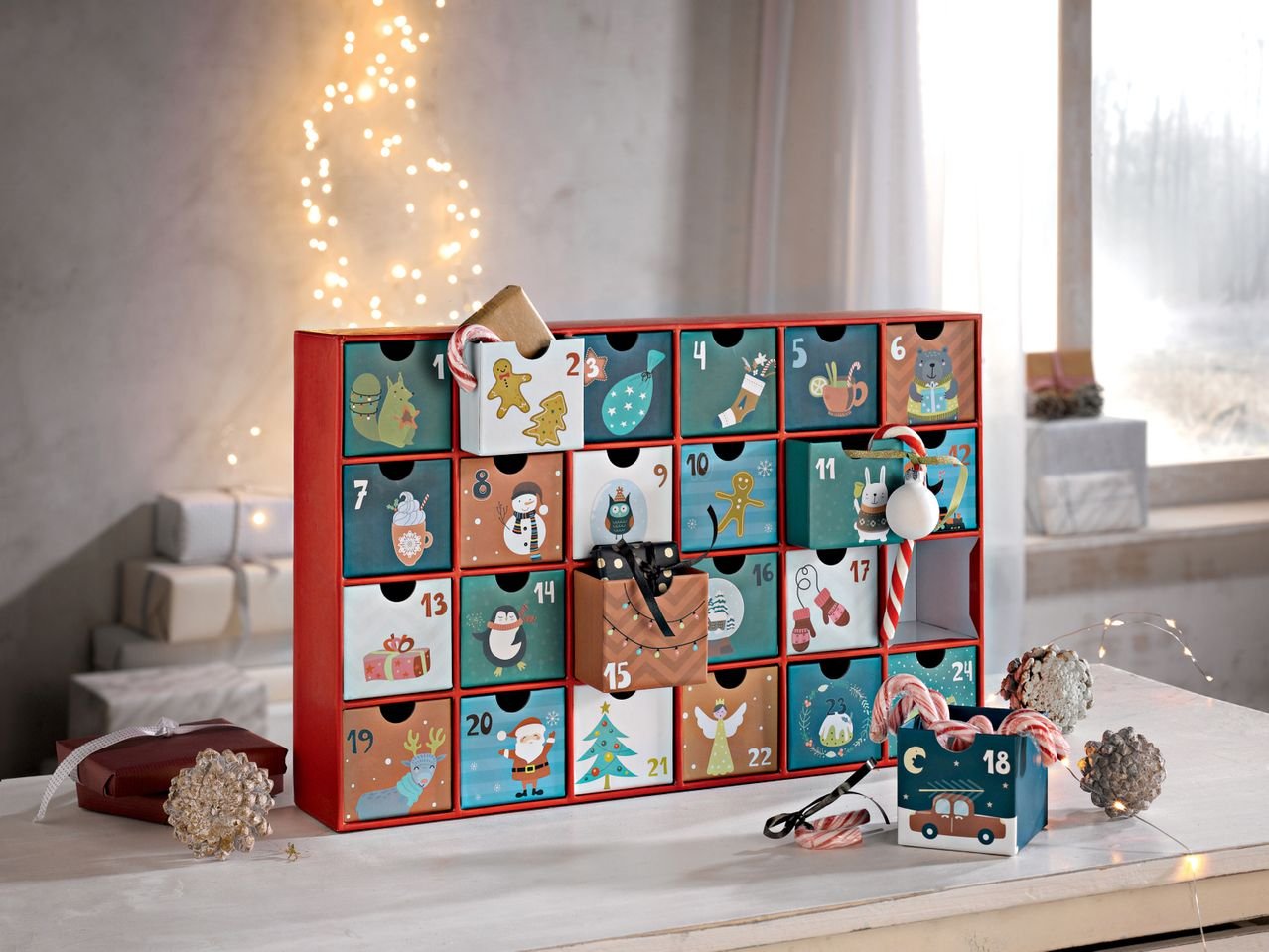 Calendario dell'avvento con cassetti